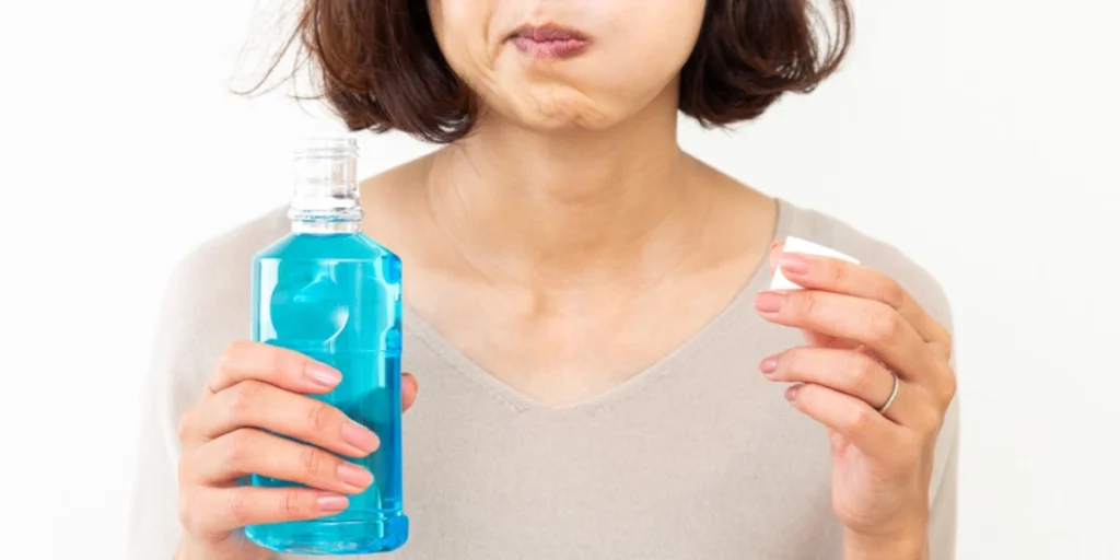 Use-Mouthwash-Wisely
